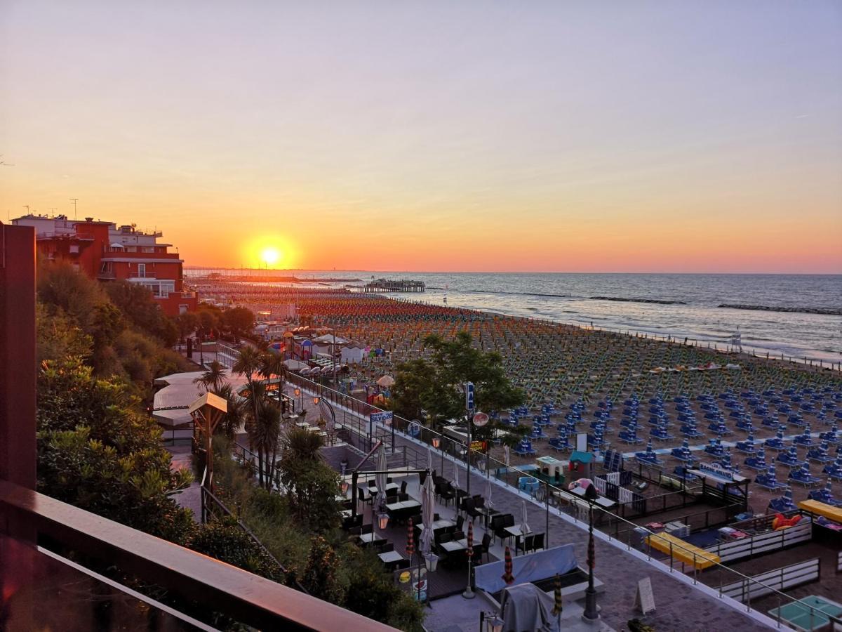 Athena Hotel 3*